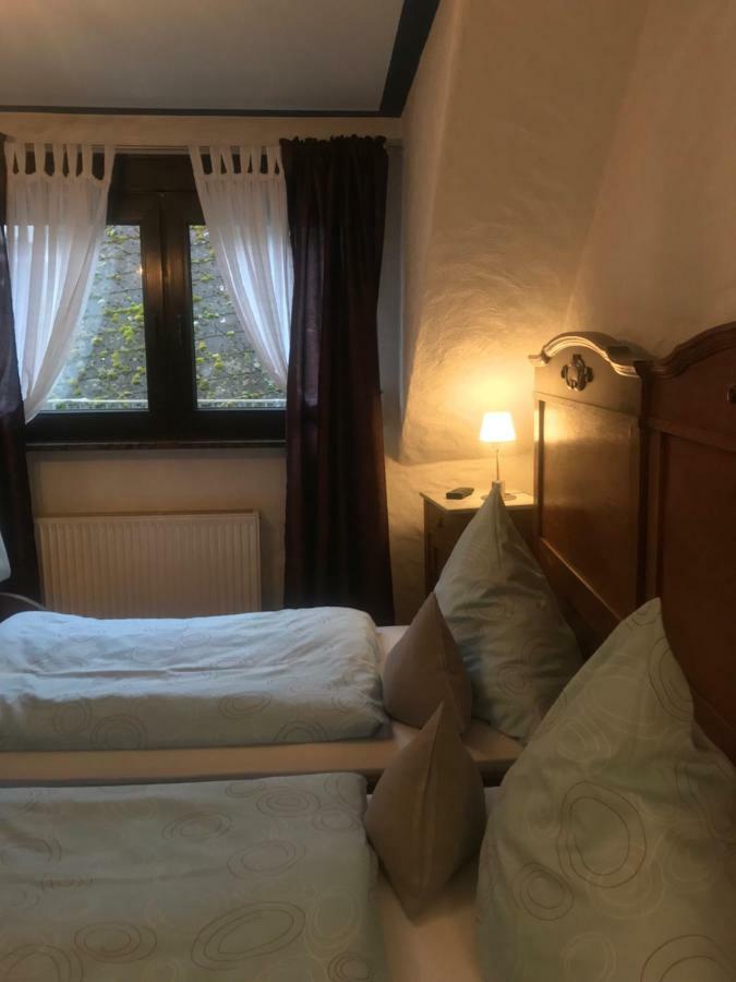 Zur Fledermaus Otel Bacharach Dış mekan fotoğraf